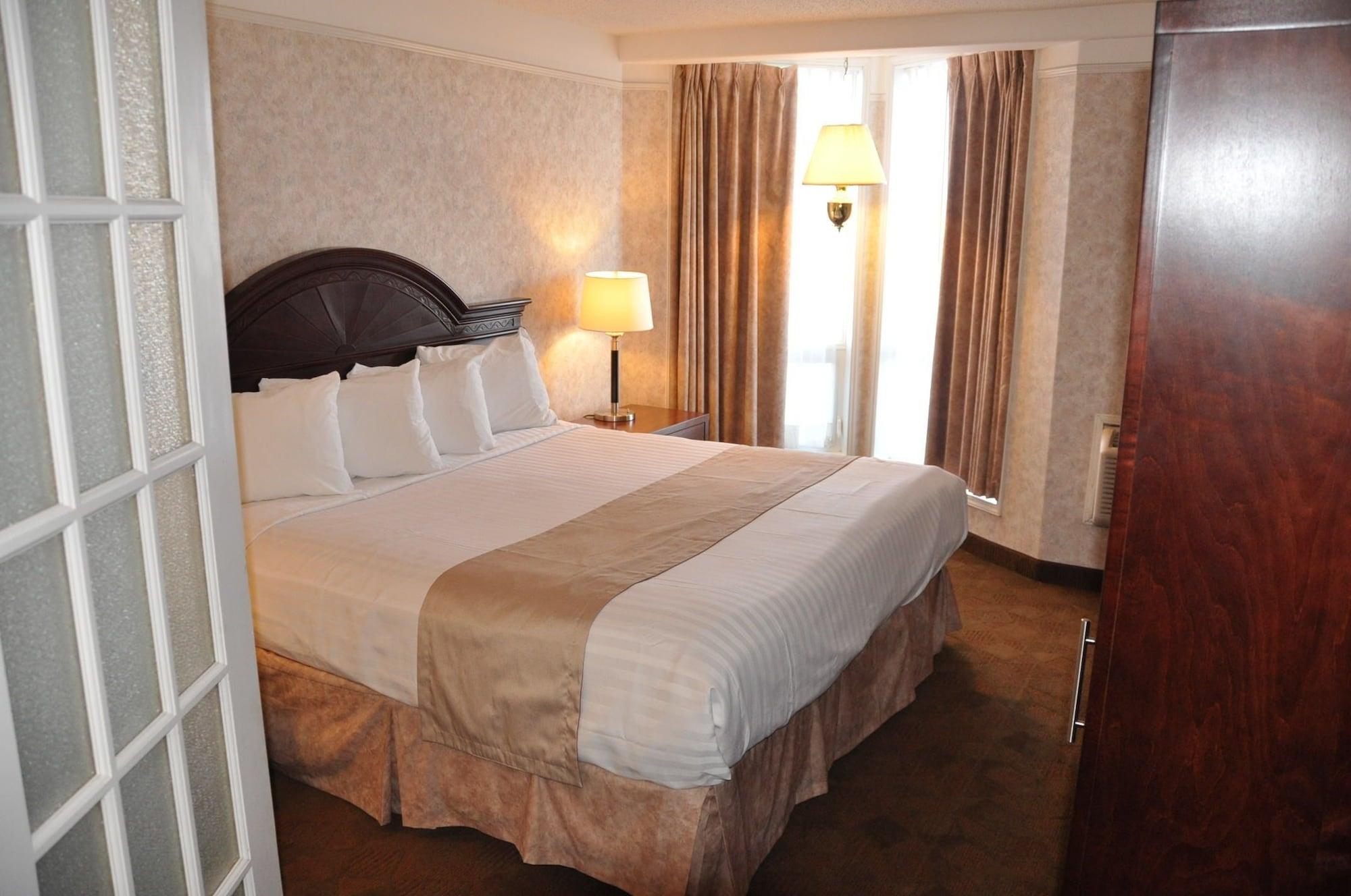 Travelodge By Wyndham Lloydminster Zewnętrze zdjęcie