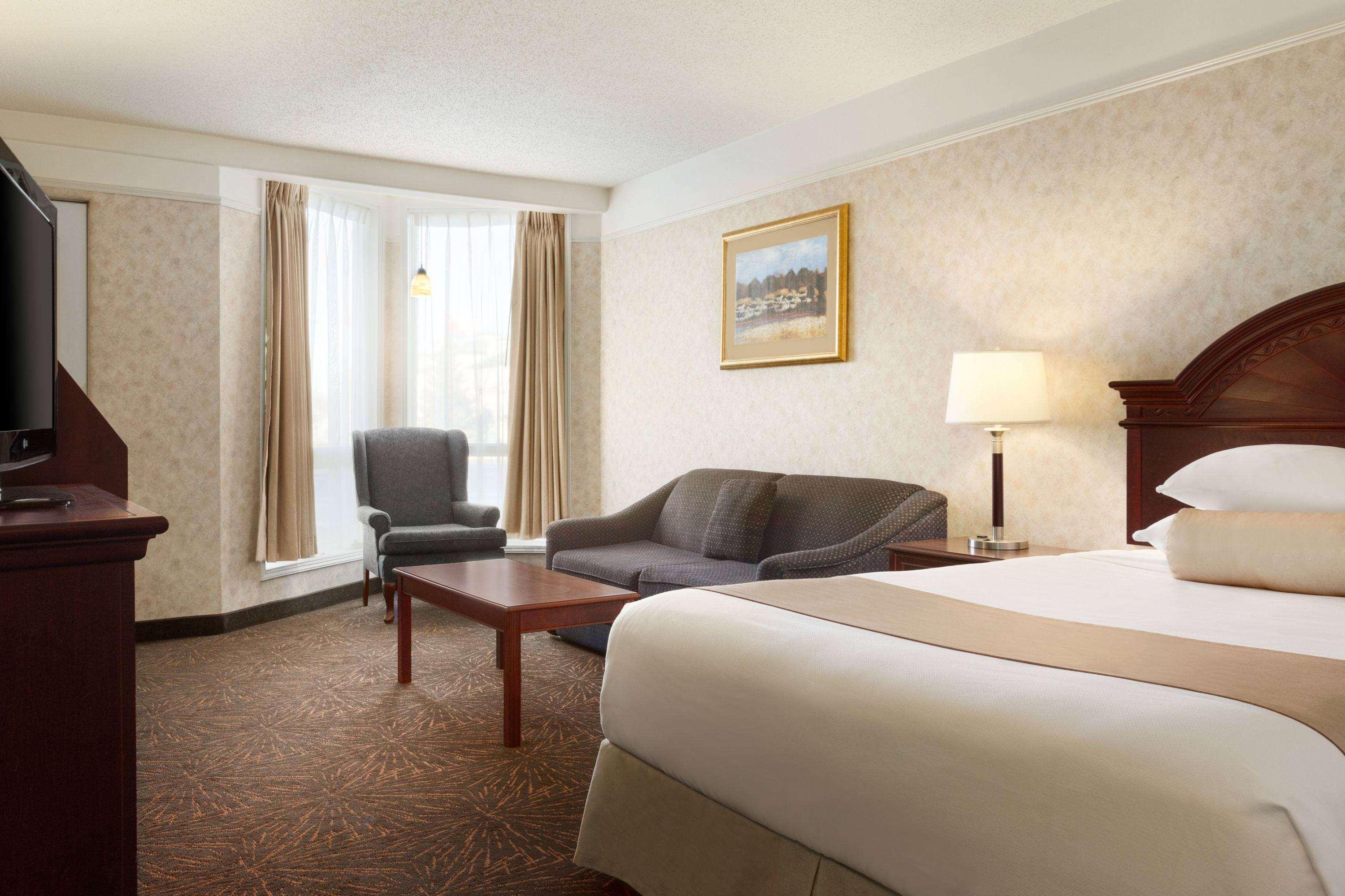 Travelodge By Wyndham Lloydminster Zewnętrze zdjęcie