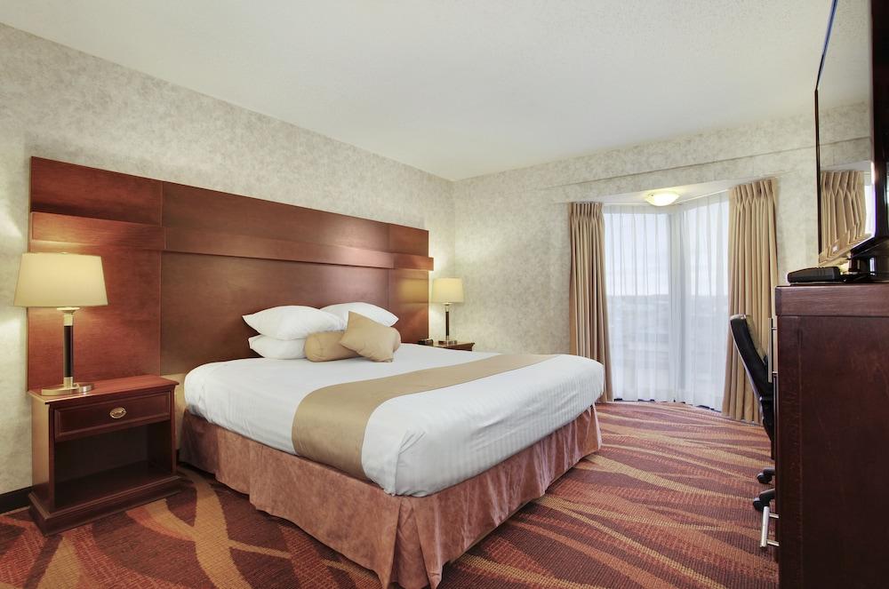 Travelodge By Wyndham Lloydminster Zewnętrze zdjęcie